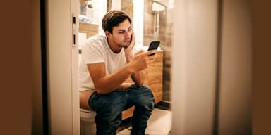 Mobile Using in Toilet