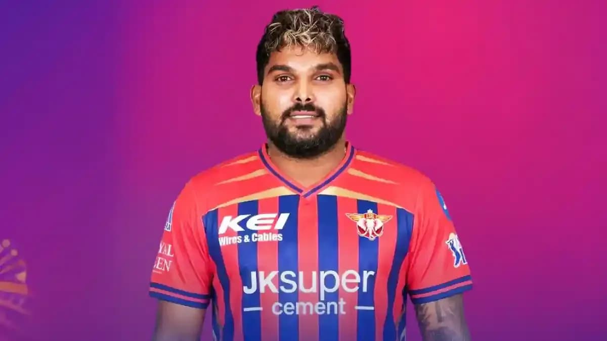 ஐபிஎல் போட்டிகளிலிருந்து வெளியேறிய ஹசரங்கா! அவருக்கு பதில் யார்?  