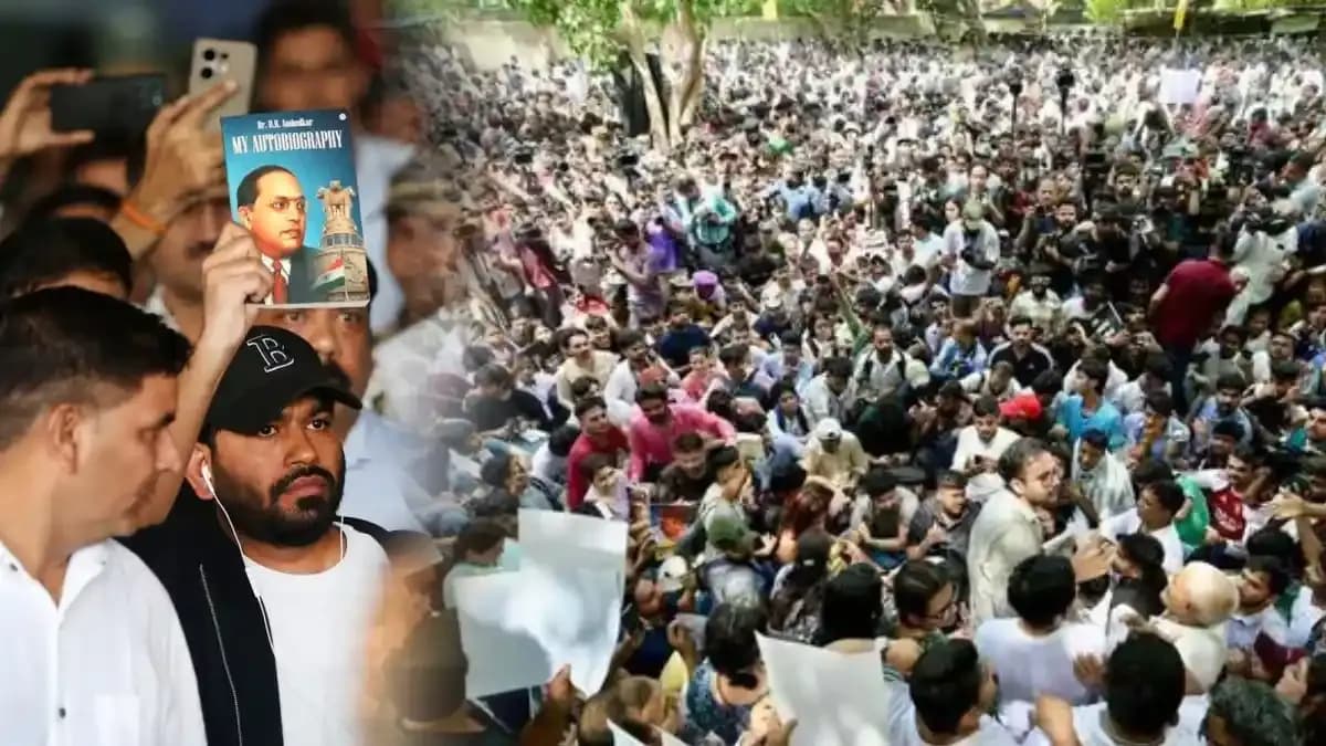 நீட் குளறுபடி போராட்டம்...அம்பேத்கர் புத்தகத்துடன் டெல்லி வந்திறங்கிய அபிஜீத் திப்கே!