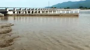 நேபாள வெள்ளம் எதிரொலி! உத்தரப் பிரதேசத்தில் ஹை அலர்ட்...!