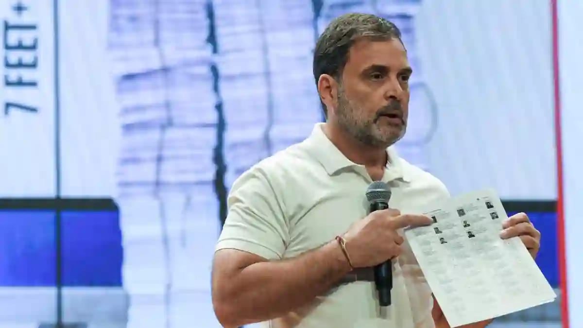 rahul gandhi eci issue