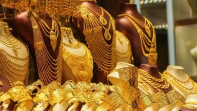 குட் நியூஸ்! தங்கம் விலை சவரனுக்கு ரூ.1,200 குறைந்தது!