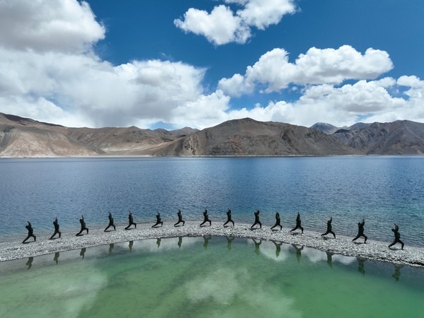 Indian Army Yoga at Ladakh