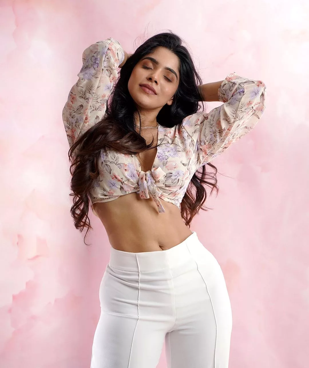 Divya bharathi