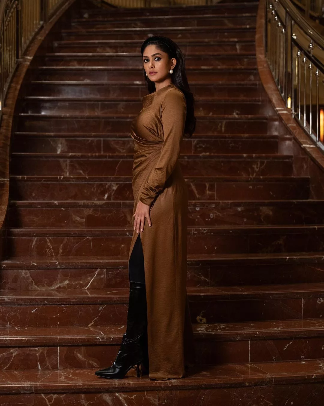 MrunalThakur 