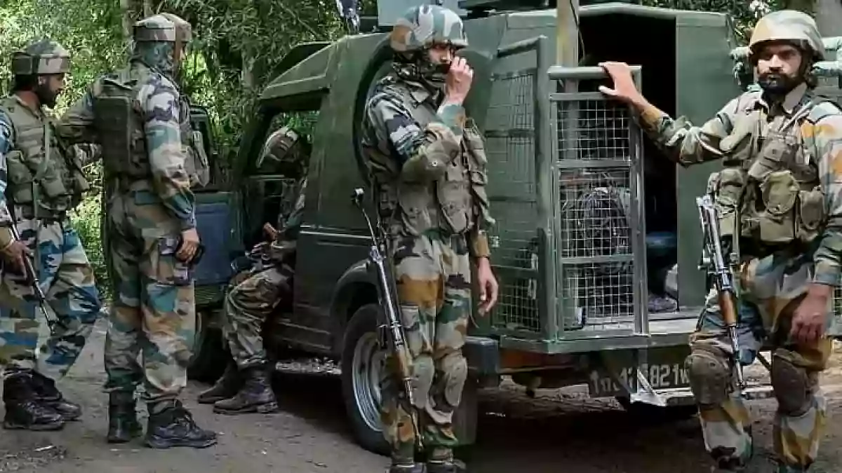 10 militants killed in Manipur