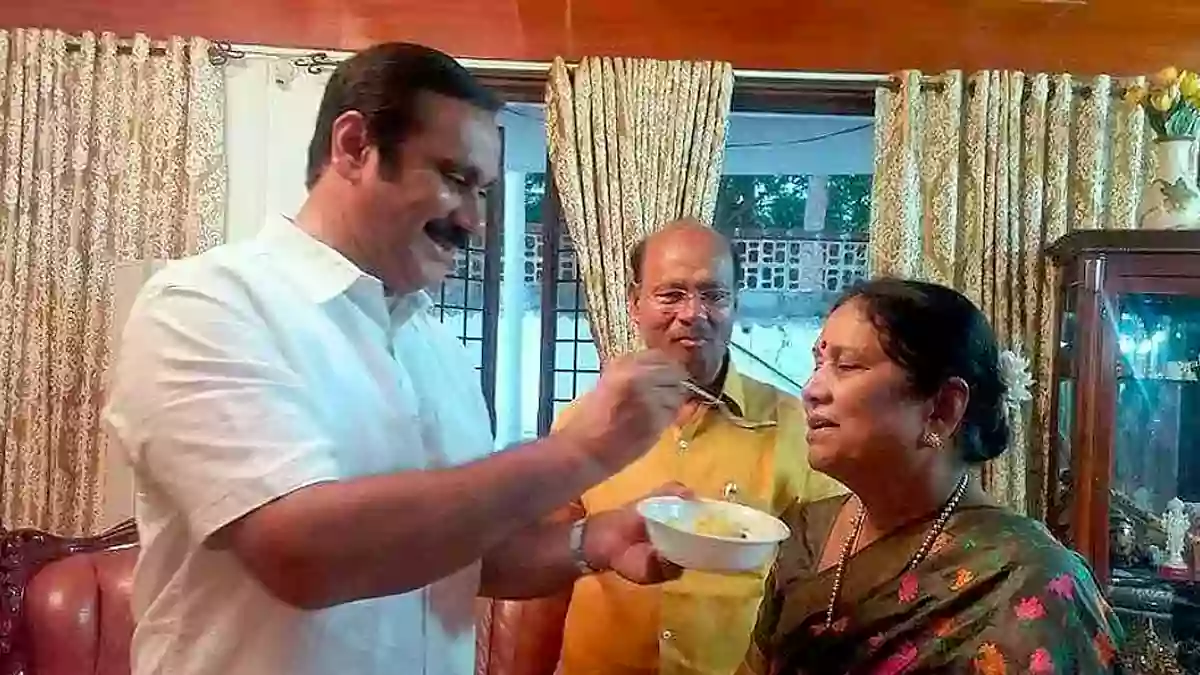anbumani and mother