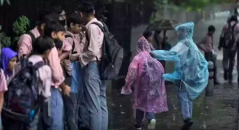 வெளுத்து வாங்கும் கனமழை.., வால்பாறை பள்ளிகளுக்கு விடுமுறை.!