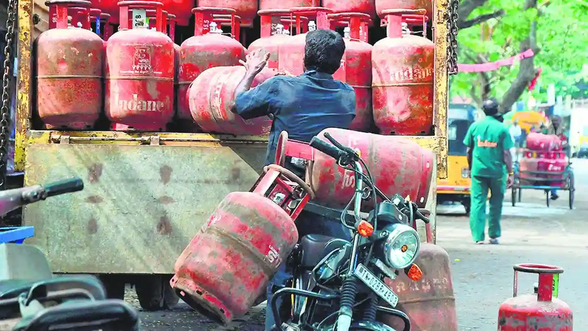 strike Cylinder truck